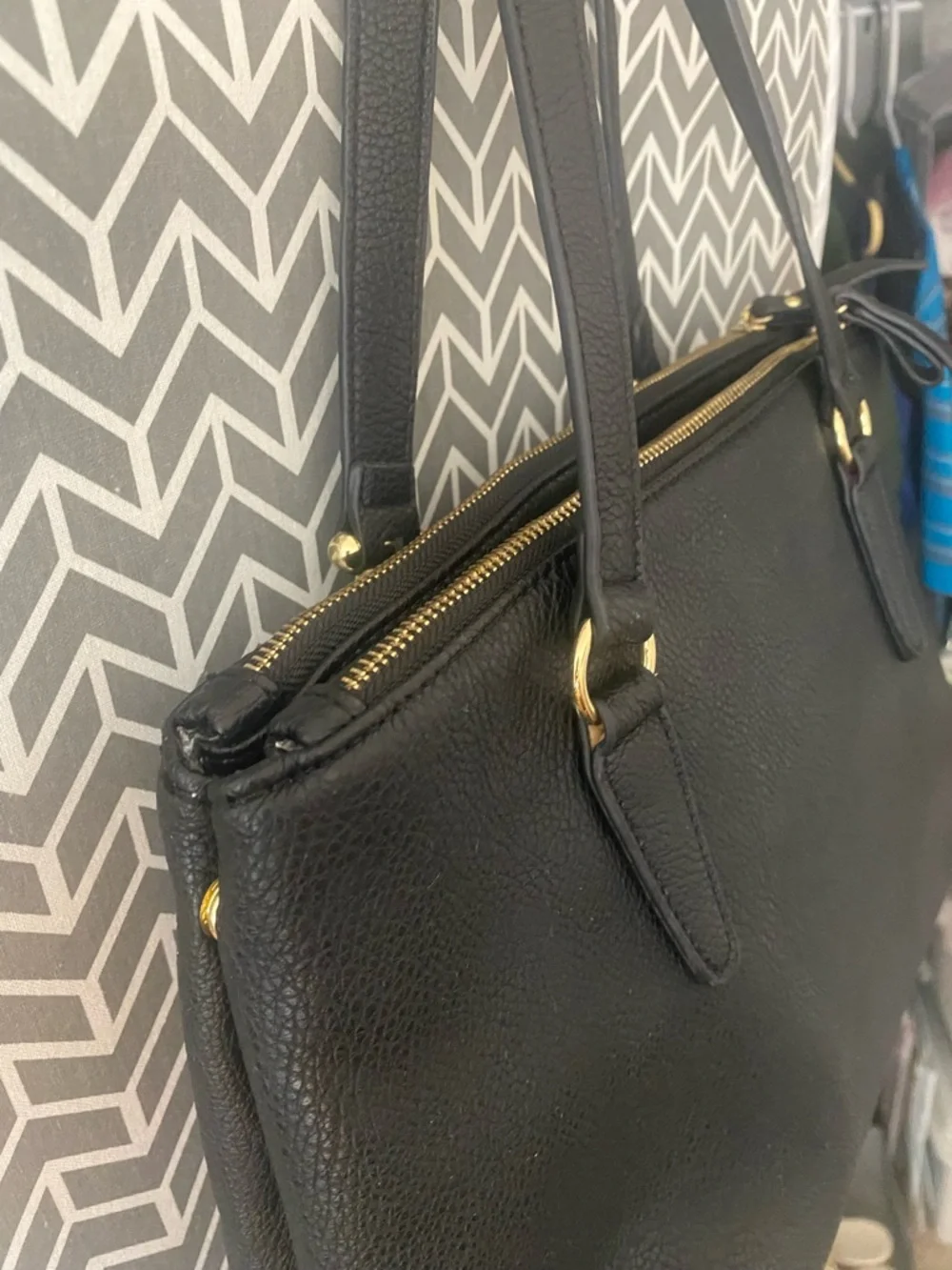 Black Handbag As Shown Excel. Cond.